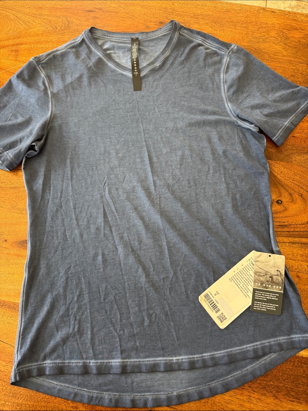 NWT Lululemon 5 Year Basic V-Neck Tee Mens S Washed Blue